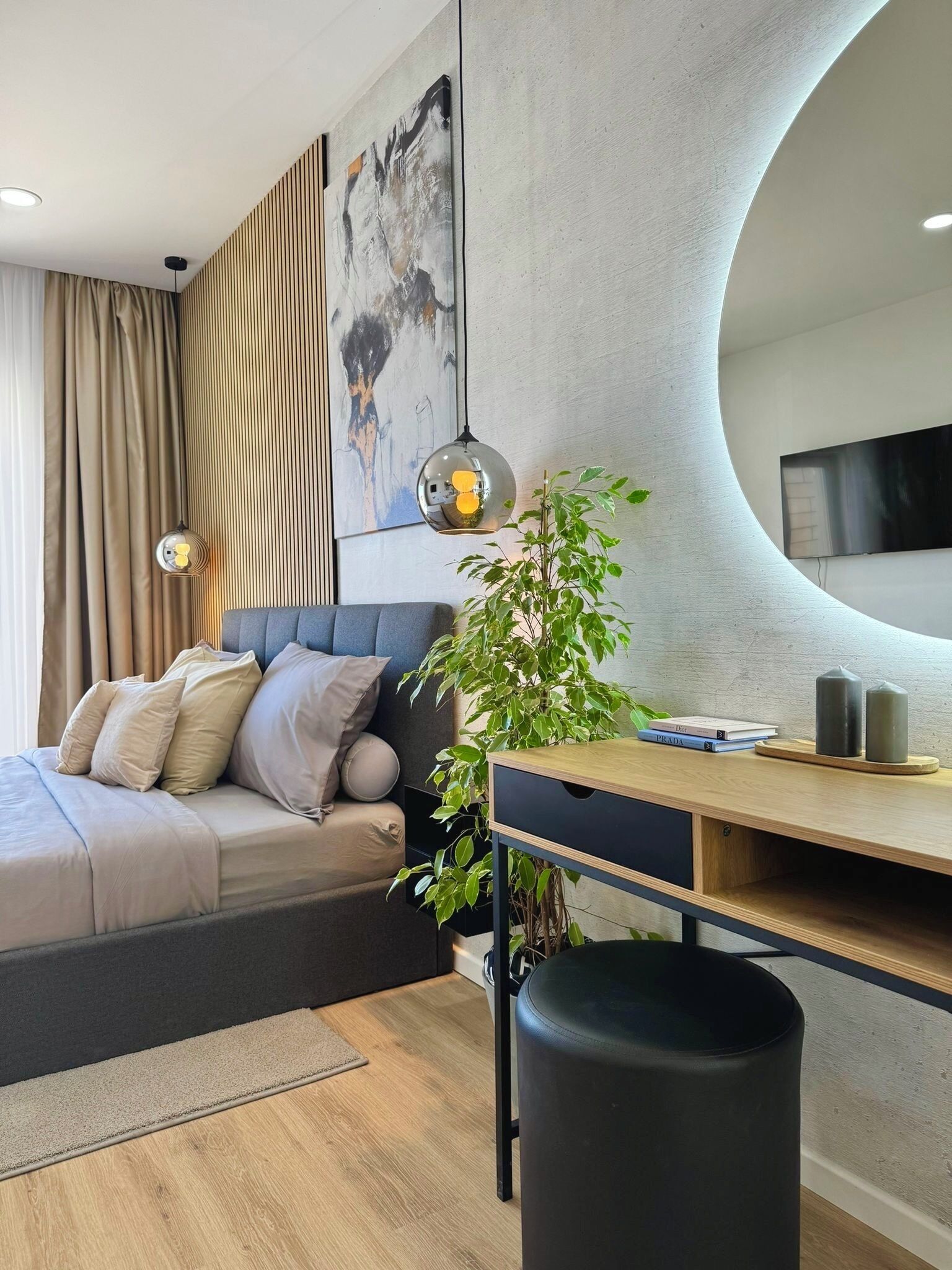 1 bedroom, in-room safe, iron/ironing board, free WiFi