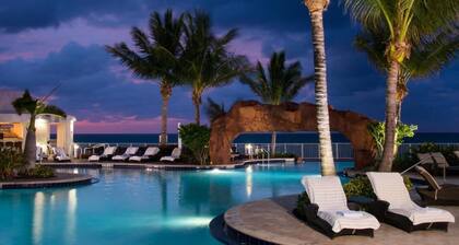 Live Your Dream At Beachfront Paradise