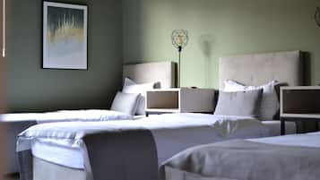 Basic Triple Room | In-room safe, free WiFi, bed sheets