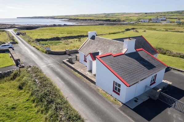 Exterior - Pake's Cottage in Clahane (Liscannor)