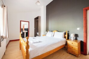 3 bedrooms, iron/ironing board, WiFi - Pake's Cottage in Clahane (Liscannor)