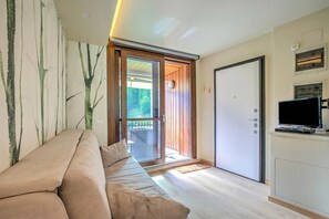Luxury Apartment, Multiple Bedrooms (Il Mughetto Campo Smith On The Ski) | Living area - Il Mughetto Campo Smith On The Ski Slopes (Bardonecchia)
