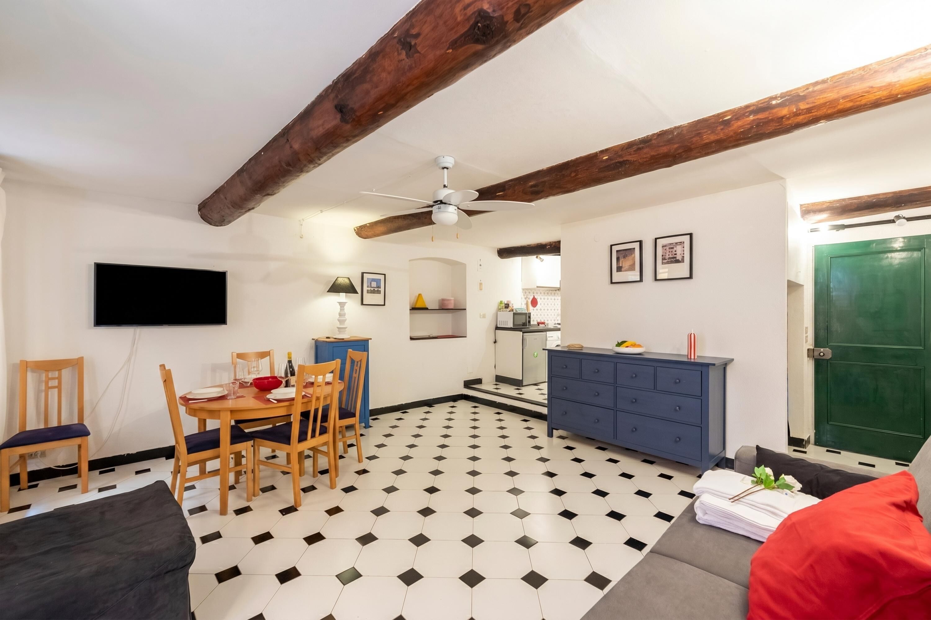 Appartamento Standard, camere multiple (Charming Flat Historic Center Camogli) | Area soggiorno | TV a schermo piatto