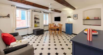 Charming Flat Historic Center Camogli