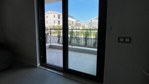 Balcony - Lara Art Apart Otel D.1 (Antalya)