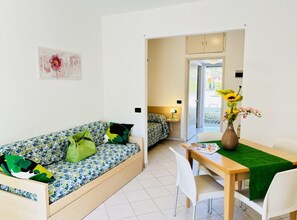 Studio, Terrasse, Gartenblick | Wohnzimmer