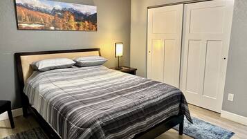 1 chambre, fer et planche à repasser, Wi-Fi, draps fournis