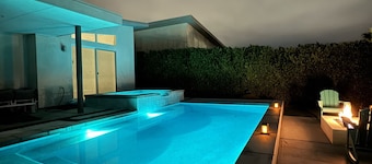 BRAND NEW PRIVATE POOL & SPA 4BR/4BA in Indian Wells