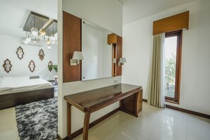 2 quartos, escrivaninha, Wi-Fi de cortesia, roupa de cama