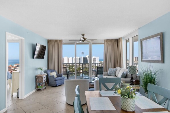 Condo, 3 Bedrooms | Living area | Smart TV, streaming services