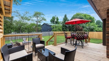 House, 3 Bedrooms | Terrace/patio