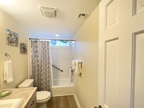 Hair dryer, towels - Rent at PORCHSIDE PARADISE - Steps to Duval (Key West)