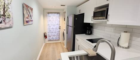 Coffee/tea maker, fridge, microwave, dishwasher
