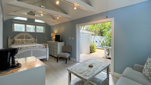 OSPREY STUDIO @ The Colony-Sleeps up to 4