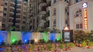 Front of property - Hotel Four Waves (Puri)