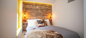 Higgihaus 26 Clare Street Aparthotel