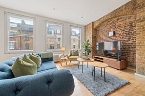 TV - Trendy Shoreditch Pad, 5 Min Walk to Old Street (London)