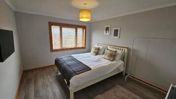 3 bedrooms, WiFi