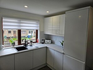 冰箱、烤箱、洗碗机