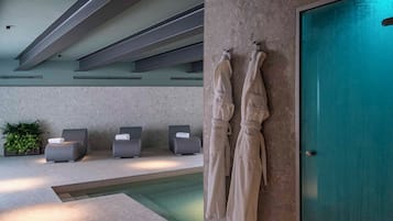 Sauna, bain Ă remous, 1 salle de soins