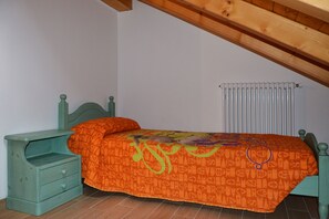 3 bedrooms, free WiFi, bed sheets - Costa Del Fuoco (Bellano)