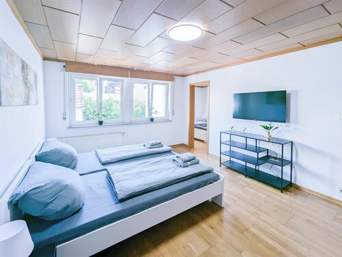 ALFA Stuttgart 3BR 6people Bosch/Porsche INET WIFI