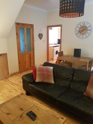 TV - Fisherman Cottage (Wick)
