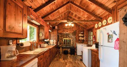 Pet-Friendly! Classic Maine Cottage Overlooking Sebago Lake with Beach Access