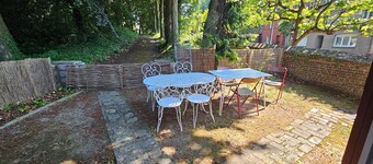 Le Nid de Houle, gîte at Domaine des Roches, a 10-minute walk from the beach.