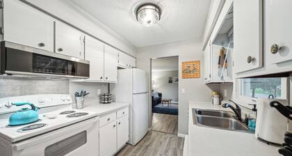 Daffodil House - Large 6 Bedroom Accessible Rental