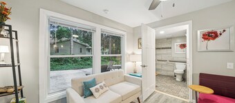 Morning Glory Apt - Charming Accessible 3 Bedroom