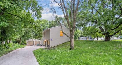 Morning Glory Apt - Charming Accessible 3 Bedroom