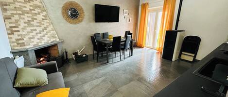 Apartemen, 3 kamar tidur, Boleh Merokok | Ruang keluarga