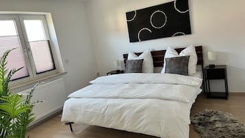 1 Schlafzimmer, Schreibtisch, Bügeleisen/Bügelbrett, WLAN