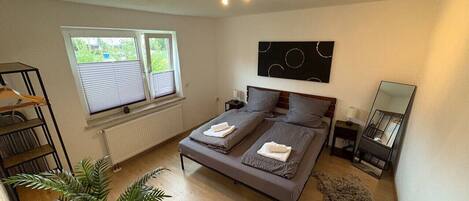 1 bedroom, desk, iron/ironing board, WiFi