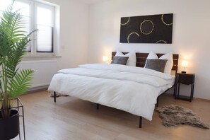 1 habitación, escritorio, tabla de planchar con plancha y wifi gratis
