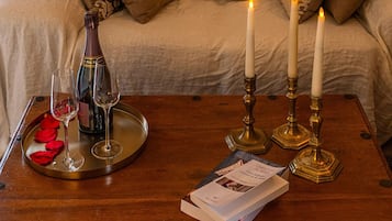 Couples’ dining