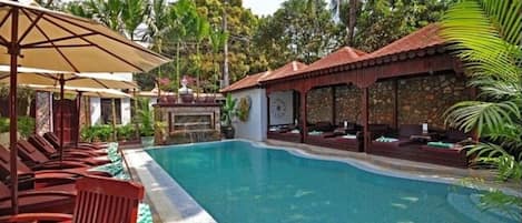 Indoor pool, outdoor pool