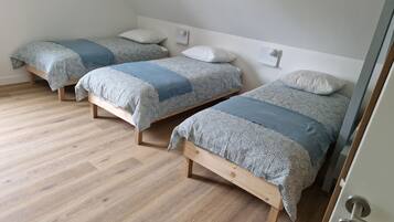 4 chambres, fer et planche Ă repasser, lit parapluie, Wi-Fi gratuit