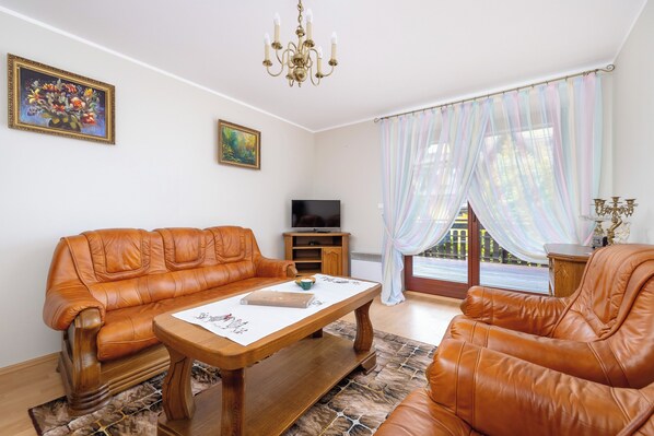 2 bedrooms, cribs/infant beds, free WiFi, bed sheets - Góralski Apartament Zakopane by Renters (Zakopane)
