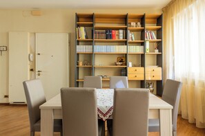 Apartment | Living area | TV
