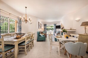 Villa, 4 Bedrooms, Accessible, Smoking | Dining room - 4 Bedrooms Private Pool Close To All Amenities (Loulé)