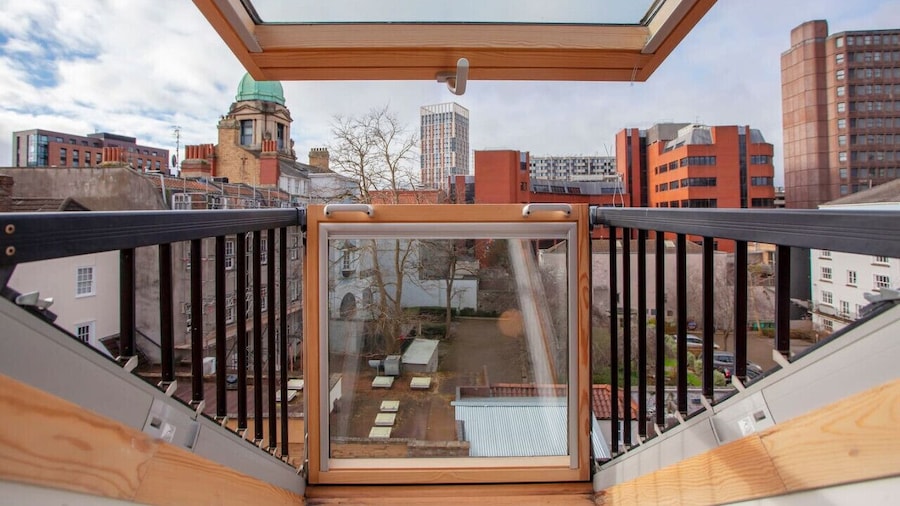 Higgihaus Cabot Mews Aparthotel