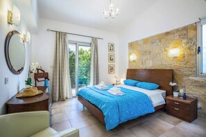 3 bedrooms, WiFi, bed sheets