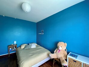 3 bedrooms, WiFi, bed sheets