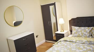 1 bedroom, desk, laptop workspace, free WiFi