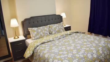 1 bedroom, desk, laptop workspace, free WiFi