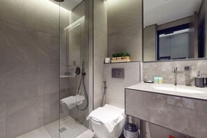 Hair dryer - Chic Studio l Great Amenities l Close to Downtown (Al Jaddaf)