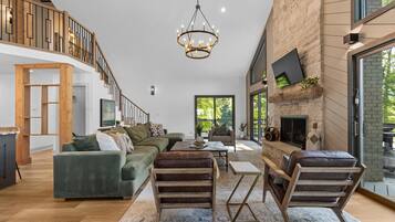 House, Multiple Beds (Niblick on Norman w/Heated Pool & Opt) | Living area