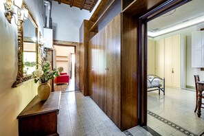 Apartment, Balcony, Garden View | 1 bedroom, iron/ironing board, travel crib, free WiFi - YiD Laura (Florence)